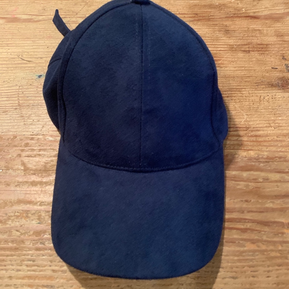 NWOT William B Navy Suede adjustable Cap 7 1/4"